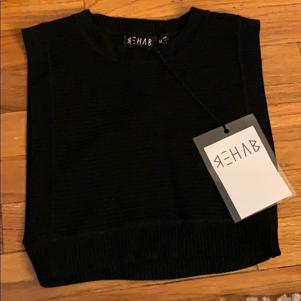 Black crop top